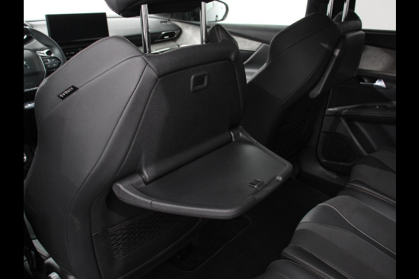 Peugeot 5008 1.2 PureTech 130pk Automaat GT Black Pack 7p Climate control Adaptive Cruise control Camera Verwarmde voorstoelen Keyless Navigatie LED Apple Carplay/ Android Auto