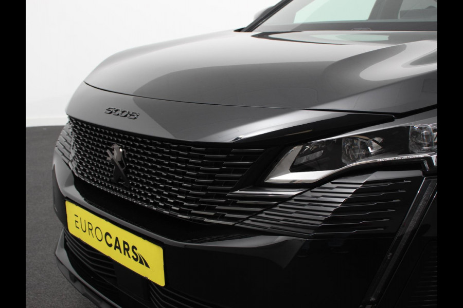 Peugeot 5008 1.2 PureTech 130pk Automaat GT Black Pack 7p Climate control Adaptive Cruise control Camera Verwarmde voorstoelen Keyless Navigatie LED Apple Carplay/ Android Auto