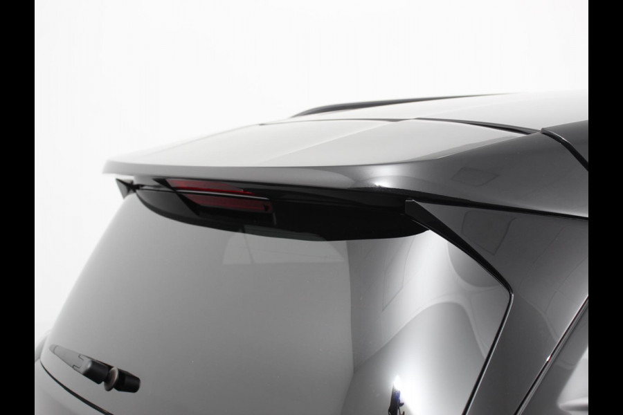 Peugeot 5008 1.2 PureTech 130pk Automaat GT Black Pack 7p Climate control Adaptive Cruise control Camera Verwarmde voorstoelen Keyless Navigatie LED Apple Carplay/ Android Auto