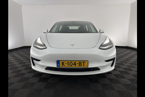 Tesla Model 3 Standard RWD Plus 60 kWh [ 3-Fase ] {SOH-97%} (INCL.BTW) Aut. *PANO | AUTO-PILOT | LEATHER | KEYLESS | FULL-LED | MEMORY-PACK | TOP-VIEW | DAB | CARPLAY | DIGI-COCKPIT | LANE-ASSIST | COMFORT-SEATS | 18"ALU*
