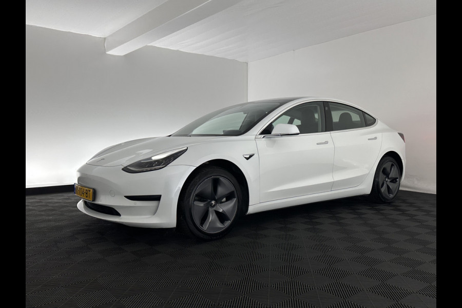 Tesla Model 3 Standard RWD Plus 60 kWh [ 3-Fase ] {SOH-97%} (INCL.BTW) Aut. *PANO | AUTO-PILOT | LEATHER | KEYLESS | FULL-LED | MEMORY-PACK | TOP-VIEW | DAB | CARPLAY | DIGI-COCKPIT | LANE-ASSIST | COMFORT-SEATS | 18"ALU*