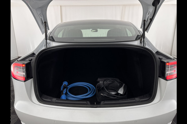 Tesla Model 3 Standard RWD Plus 60 kWh [ 3-Fase ] {SOH-97%} (INCL.BTW) Aut. *PANO | AUTO-PILOT | LEATHER | KEYLESS | FULL-LED | MEMORY-PACK | TOP-VIEW | DAB | CARPLAY | DIGI-COCKPIT | LANE-ASSIST | COMFORT-SEATS | 18"ALU*