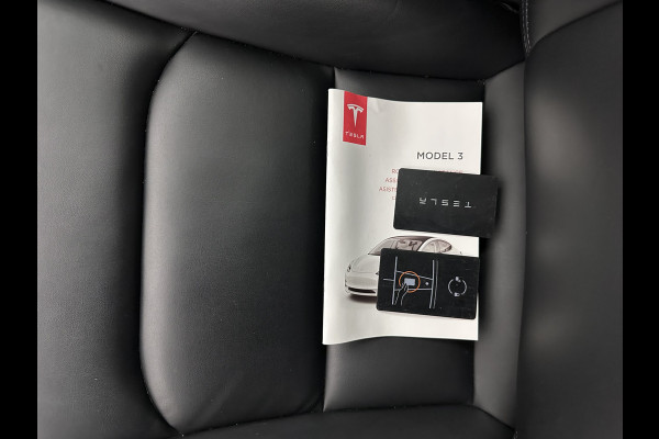 Tesla Model 3 Standard RWD Plus 60 kWh [ 3-Fase ] {SOH-97%} (INCL.BTW) Aut. *PANO | AUTO-PILOT | LEATHER | KEYLESS | FULL-LED | MEMORY-PACK | TOP-VIEW | DAB | CARPLAY | DIGI-COCKPIT | LANE-ASSIST | COMFORT-SEATS | 18"ALU*