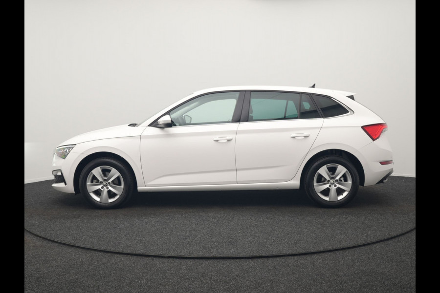 Škoda SCALA 1.5 TSI Sport Business Automaat 150pk | Trekhaak | Stoelverwarming | Cruise Control | Climate Control | Apple Carplay | Front Assist | LED Koplampen |