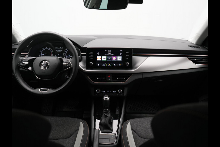 Škoda SCALA 1.5 TSI Sport Business Automaat 150pk | Trekhaak | Stoelverwarming | Cruise Control | Climate Control | Apple Carplay | Front Assist | LED Koplampen |
