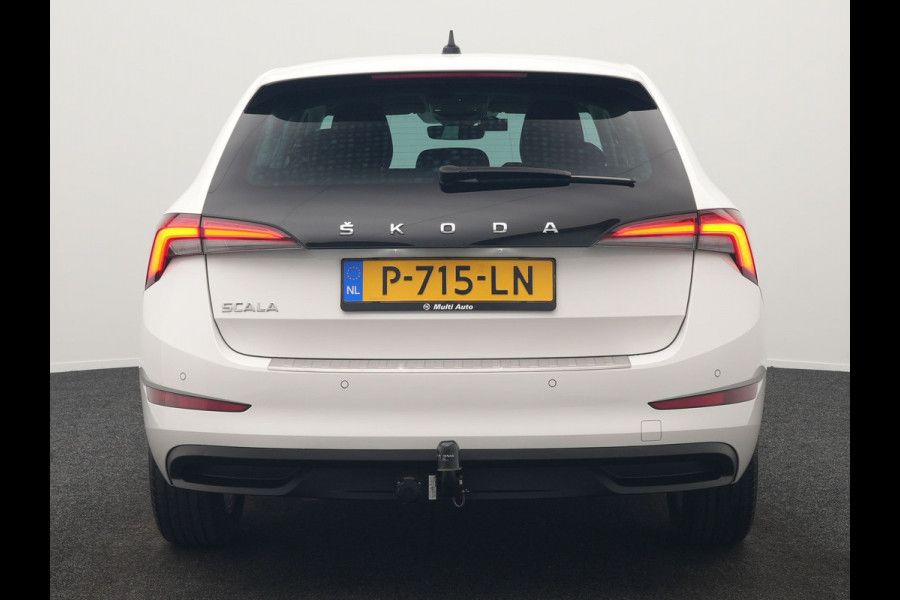 Škoda SCALA 1.5 TSI Sport Business Automaat 150pk | Trekhaak | Stoelverwarming | Cruise Control | Climate Control | Apple Carplay | Front Assist | LED Koplampen |