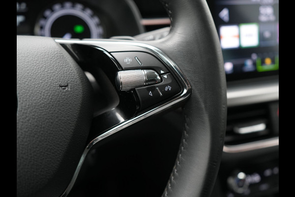 Škoda SCALA 1.5 TSI Sport Business Automaat 150pk | Trekhaak | Stoelverwarming | Cruise Control | Climate Control | Apple Carplay | Front Assist | LED Koplampen |