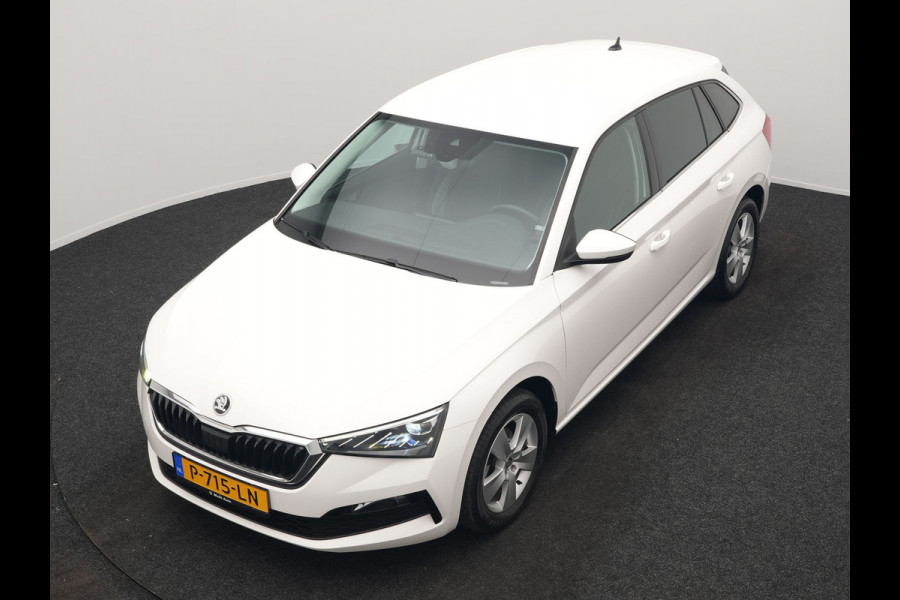 Škoda SCALA 1.5 TSI Sport Business Automaat 150pk | Trekhaak | Stoelverwarming | Cruise Control | Climate Control | Apple Carplay | Front Assist | LED Koplampen |