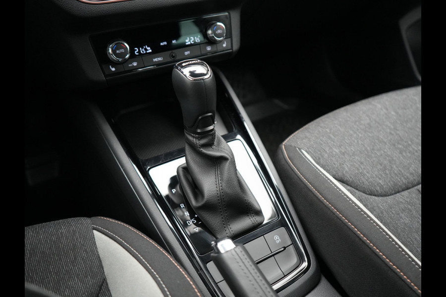 Škoda SCALA 1.5 TSI Sport Business Automaat 150pk | Trekhaak | Stoelverwarming | Cruise Control | Climate Control | Apple Carplay | Front Assist | LED Koplampen |