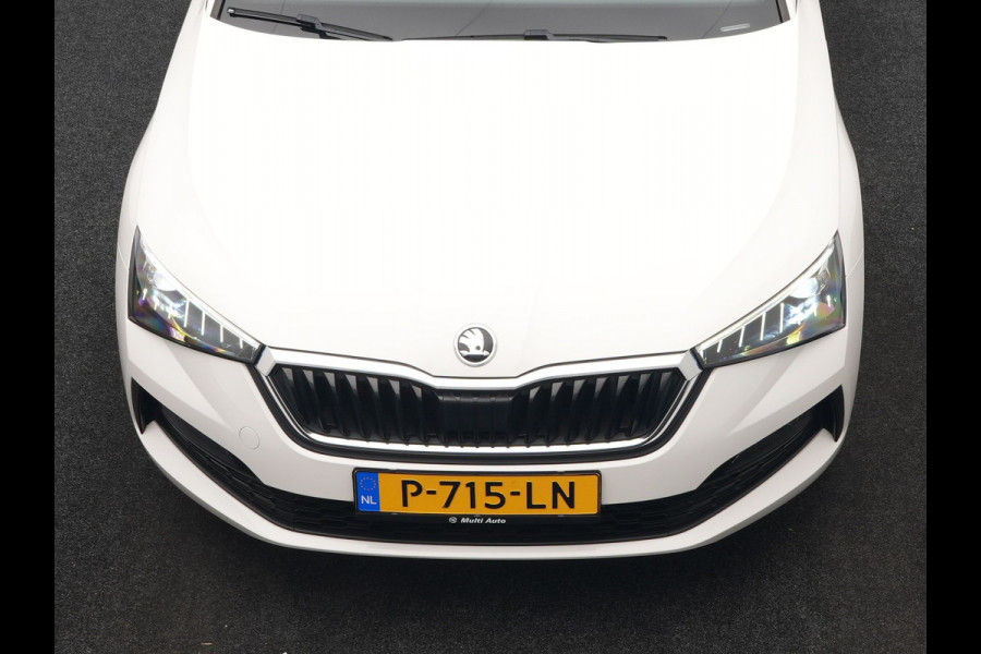 Škoda SCALA 1.5 TSI Sport Business Automaat 150pk | Trekhaak | Stoelverwarming | Cruise Control | Climate Control | Apple Carplay | Front Assist | LED Koplampen |