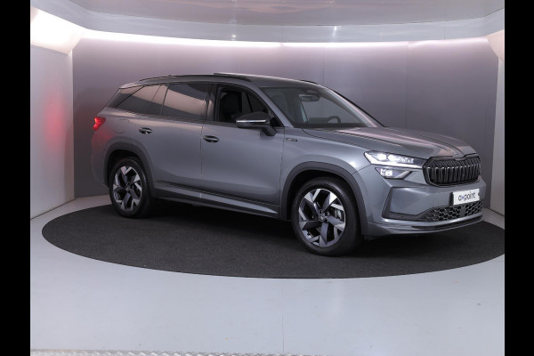 Škoda Kodiaq 1.5 TSI PHEV Sportline Business 204 pk Automaat (DSG) | Verlengde garantie | Navigatie | Panoramadak | Trekhaak (wegklapbaar) | Parkeersensoren | Achteruitrijcamera | Stoelverwarming v/a |