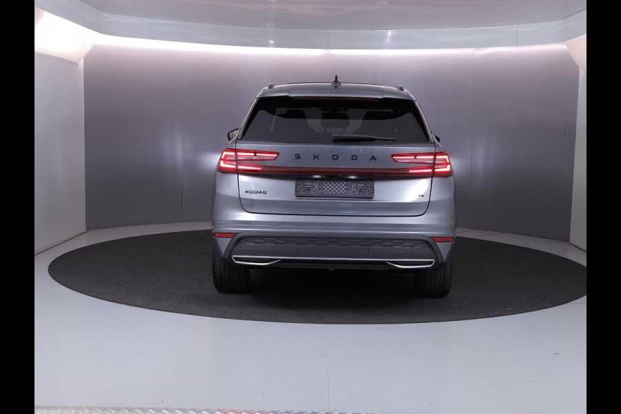 Škoda Kodiaq 1.5 TSI PHEV Sportline Business 204 pk Automaat (DSG) | Verlengde garantie | Navigatie | Panoramadak | Trekhaak (wegklapbaar) | Parkeersensoren | Achteruitrijcamera | Stoelverwarming v/a |