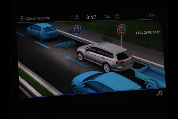 Volkswagen Passat 1.4 TSI PHEV GTE | Trekhaak | Stoelverwarming | Stoelverwarming | Camera | Massage | Carplay | Matrix LED | Adaptive cruise | Navigatie | Park Assist | Climate control | Plug In