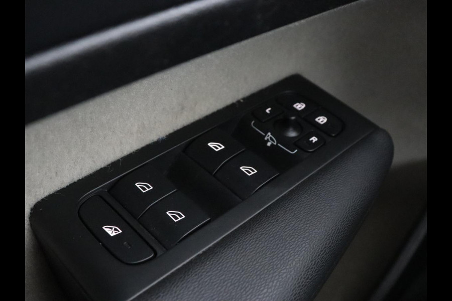 Volvo XC40 1.5 T5 Twin Engine Inscription | Panoramadak | Leder | Harman/Kardon | Stoelverwarming | Carplay | Camera | Navigatie | Adaptive cruise | PHEV | Plug In