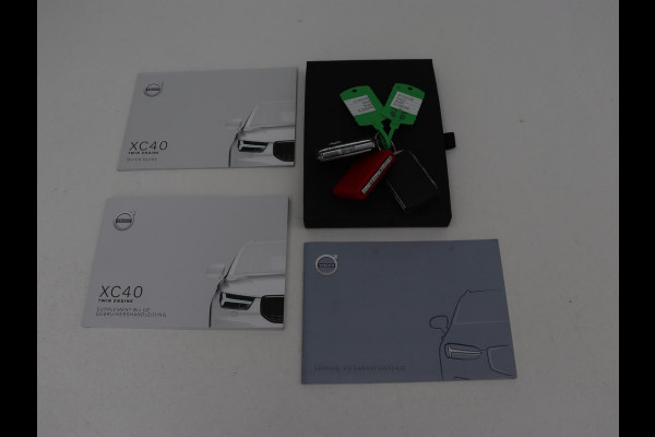 Volvo XC40 1.5 T5 Twin Engine Inscription | Panoramadak | Leder | Harman/Kardon | Stoelverwarming | Carplay | Camera | Navigatie | Adaptive cruise | PHEV | Plug In