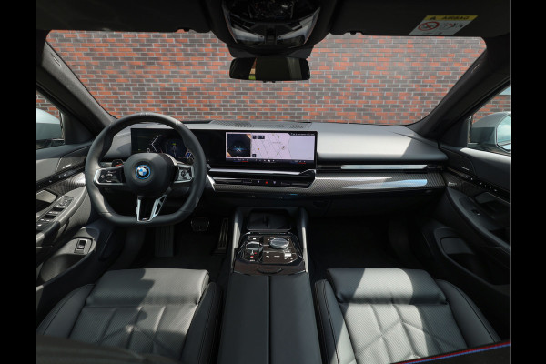 BMW 5 Serie Touring 530e Touring | M performance - Pano - Trekhaak
