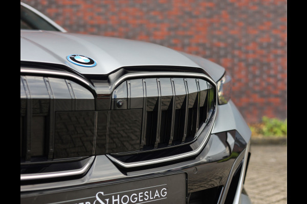 BMW 5 Serie Touring 530e Touring | M performance - Pano - Trekhaak