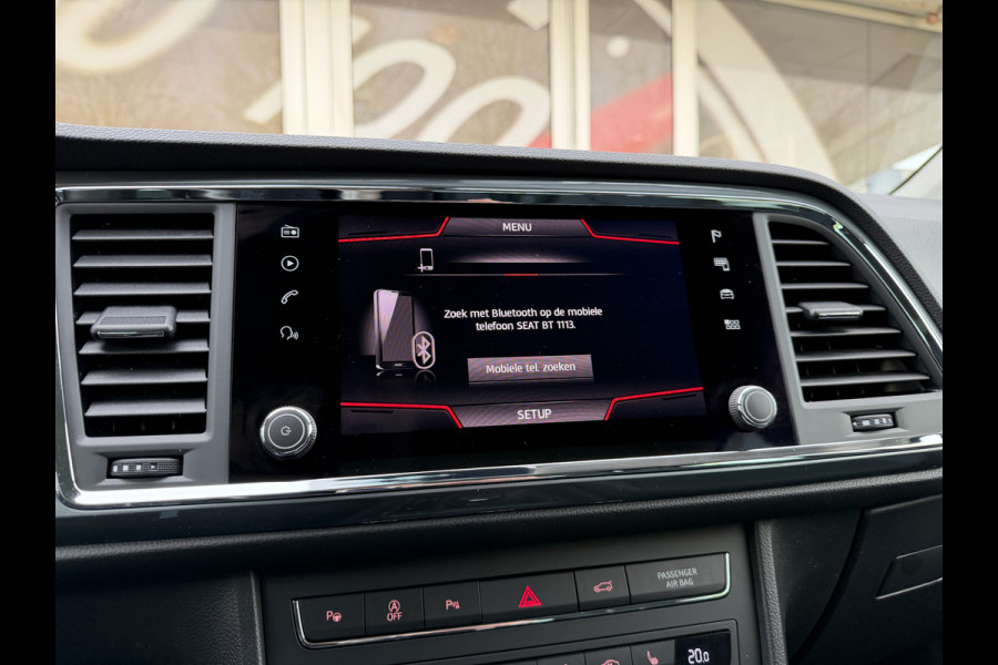 Seat Ateca 1.5 TSI Style Business Intense / Trekhaak (1.600KG) / Cruise C. / Navi / Stoelverwarming / Elektr. Achterklep