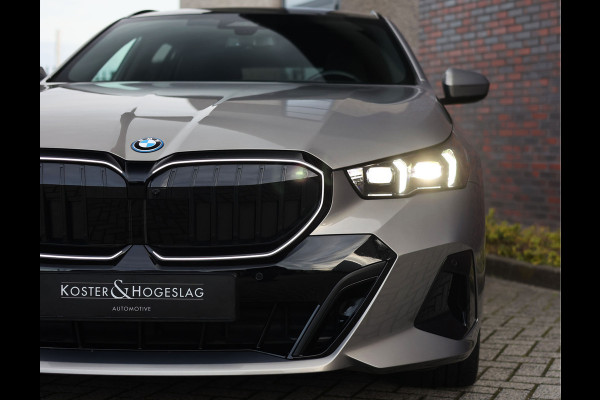BMW 5 Serie Touring 550e xDrive | Sportstoel - Pano - Trekhaak - Bow&Wil