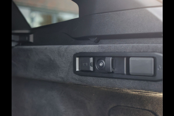 BMW 5 Serie Touring 550e xDrive | Sportstoel - Pano - Trekhaak - Bow&Wil