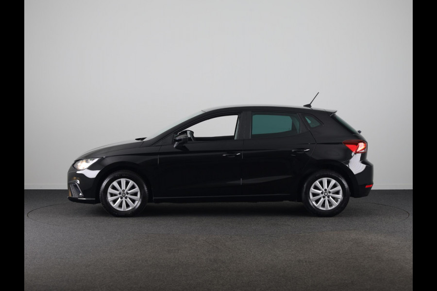 Seat Ibiza 1.0 TSI Style Business Intense 95 pk | Navigatie | Parkeersensoren | Achteruitrijcamera | Apple Carplay/Android Auto |