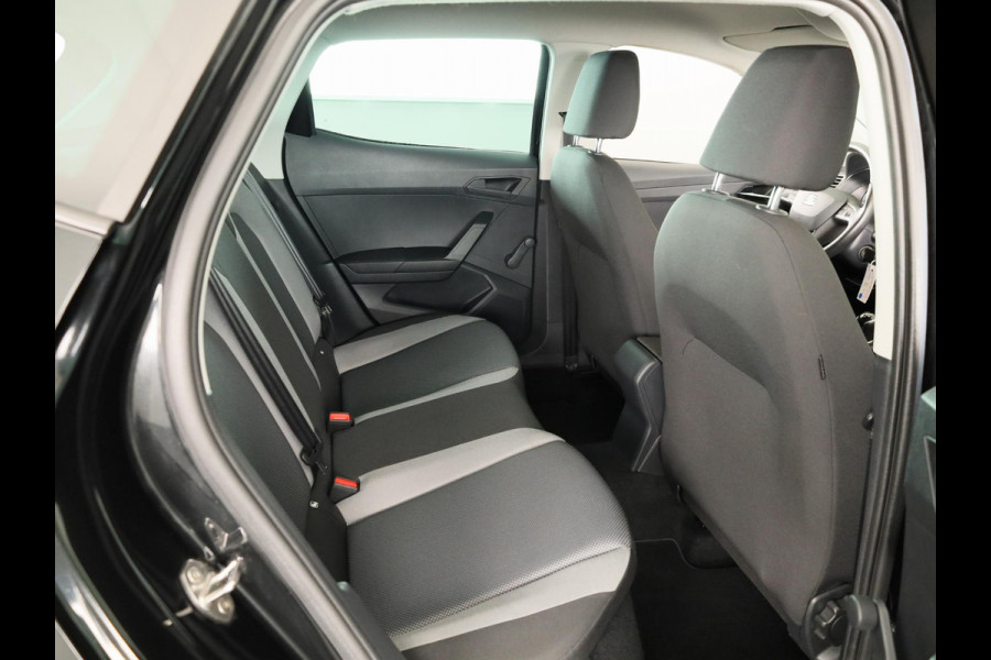 Seat Ibiza 1.0 TSI Style Business Intense 95 pk | Navigatie | Parkeersensoren | Achteruitrijcamera | Apple Carplay/Android Auto |