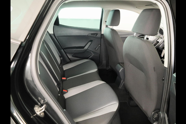 Seat Ibiza 1.0 TSI Style Business Intense 95 pk | Navigatie | Parkeersensoren | Achteruitrijcamera | Apple Carplay/Android Auto |