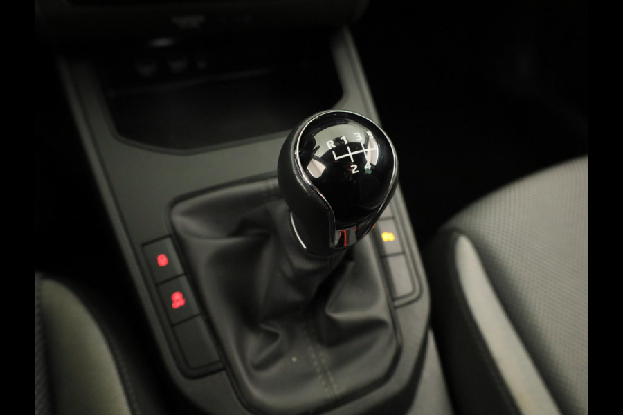 Seat Ibiza 1.0 TSI Style Business Intense 95 pk | Navigatie | Parkeersensoren | Achteruitrijcamera | Apple Carplay/Android Auto |