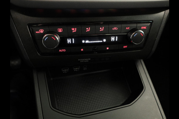 Seat Ibiza 1.0 TSI Style Business Intense 95 pk | Navigatie | Parkeersensoren | Achteruitrijcamera | Apple Carplay/Android Auto |