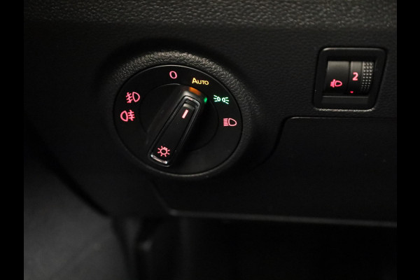 Seat Ibiza 1.0 TSI Style Business Intense 95 pk | Navigatie | Parkeersensoren | Achteruitrijcamera | Apple Carplay/Android Auto |