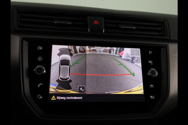 Seat Ibiza 1.0 TSI Style Business Intense 95 pk | Navigatie | Parkeersensoren | Achteruitrijcamera | Apple Carplay/Android Auto |