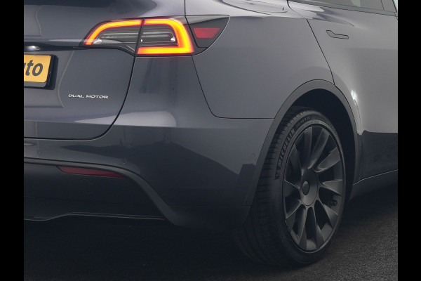 Tesla Model Y Long Range AWD 75 kWh 441pk SOH 92,3% | Full Self-Driving Capability | Panodak | Adaptive Cruise | Lederen Sportstoelen Memory & Verwarmd | Camera | Navigatie |