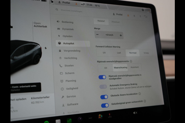 Tesla Model Y Long Range AWD 75 kWh 441pk SOH 92,3% | Full Self-Driving Capability | Panodak | Adaptive Cruise | Lederen Sportstoelen Memory & Verwarmd | Camera | Navigatie |