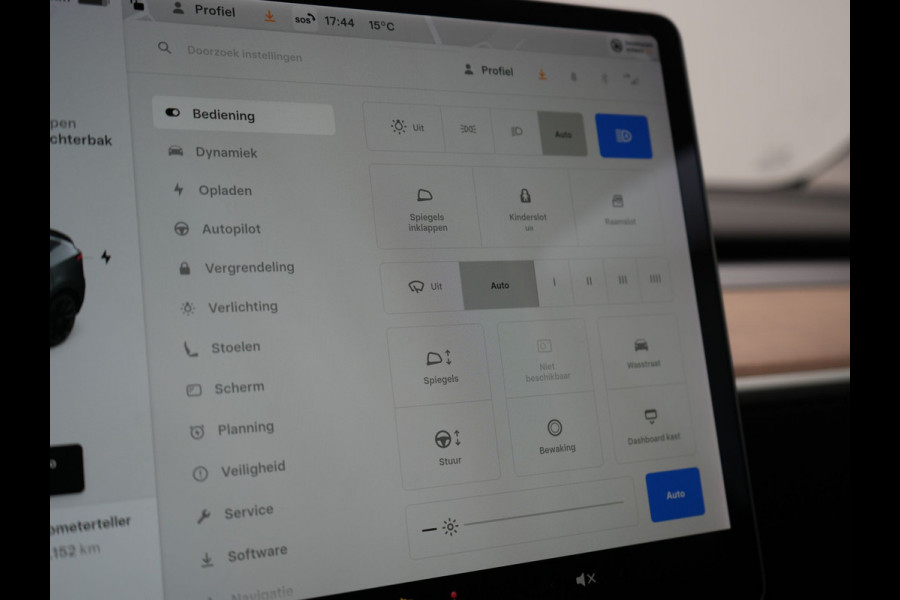 Tesla Model Y Long Range AWD 75 kWh 441pk SOH 92,3% | Full Self-Driving Capability | Panodak | Adaptive Cruise | Lederen Sportstoelen Memory & Verwarmd | Camera | Navigatie |