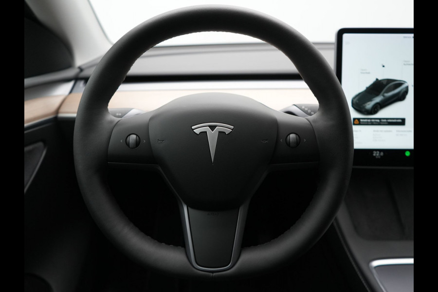 Tesla Model Y Long Range AWD 75 kWh 441pk SOH 92,3% | Full Self-Driving Capability | Panodak | Adaptive Cruise | Lederen Sportstoelen Memory & Verwarmd | Camera | Navigatie |