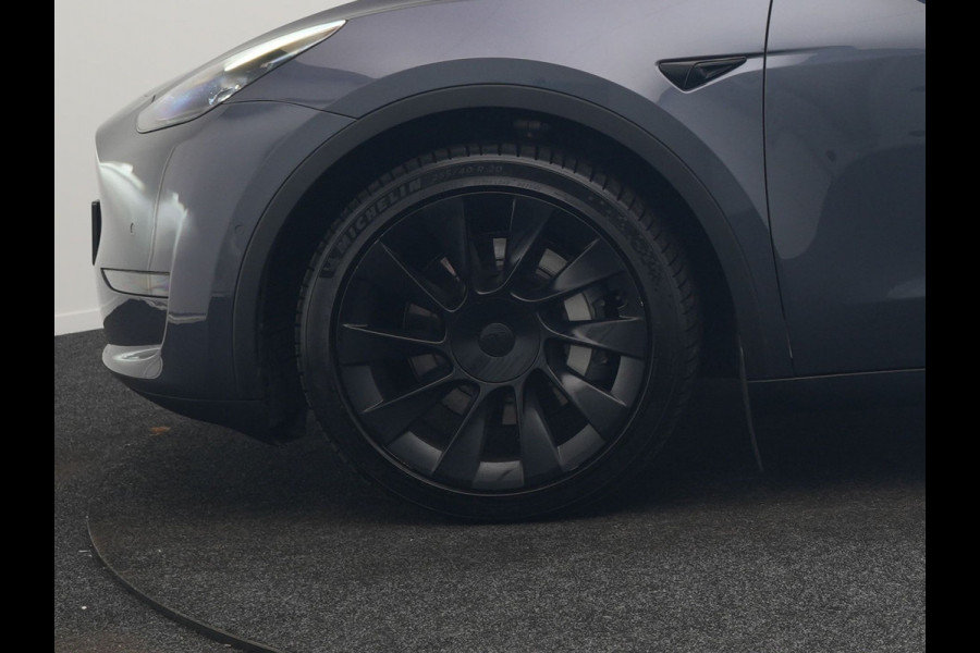 Tesla Model Y Long Range AWD 75 kWh 441pk SOH 92,3% | Full Self-Driving Capability | Panodak | Adaptive Cruise | Lederen Sportstoelen Memory & Verwarmd | Camera | Navigatie |