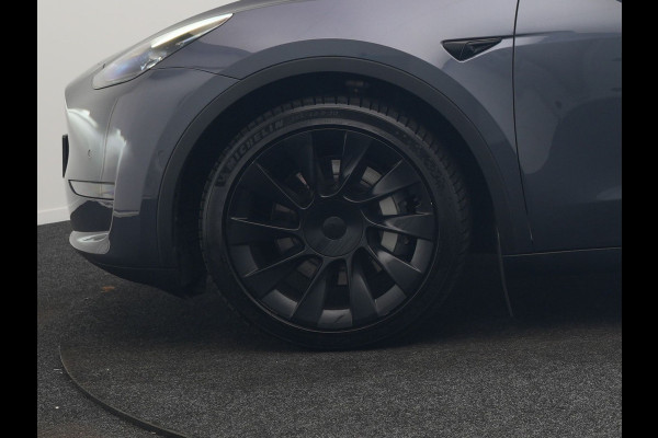 Tesla Model Y Long Range AWD 75 kWh 441pk SOH 92,3% | Full Self-Driving Capability | Panodak | Adaptive Cruise | Lederen Sportstoelen Memory & Verwarmd | Camera | Navigatie |