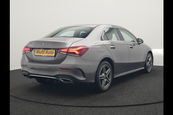 Mercedes-Benz A-Klasse 250 e AMG Line PHEV 218pk Dealer O.H. | Adaptive Cruise | Multi Beam LED | Camera | Sfeerverlichting | Lederen Sportstoelen Verwarmd | Widescreen Navi | Apple Carplay | Keyless | Blis | Navigatie | DAB | Plug In Hybrid |