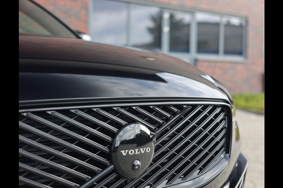 Volvo XC60 T8 AWD Ultra Black Edition | Heico - Trekhaak