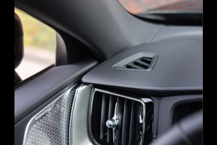 Volvo XC60 T8 AWD Ultra Black Edition | Heico - Trekhaak