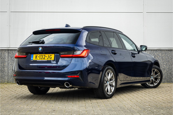 BMW 3 Serie Touring 320i Sportline Panorama / Camera / Individual / HiFi /