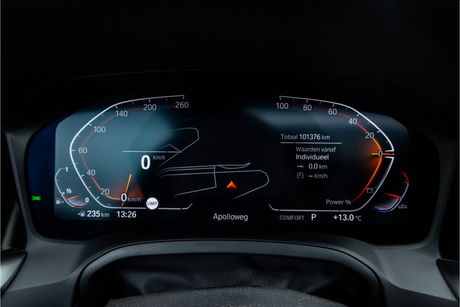 BMW 3 Serie Touring 320i Sportline Panorama / Camera / Individual / HiFi /