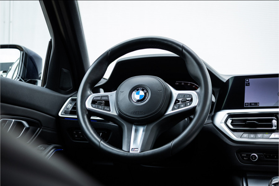 BMW 3 Serie Touring 320i Sportline Panorama / Camera / Individual / HiFi /