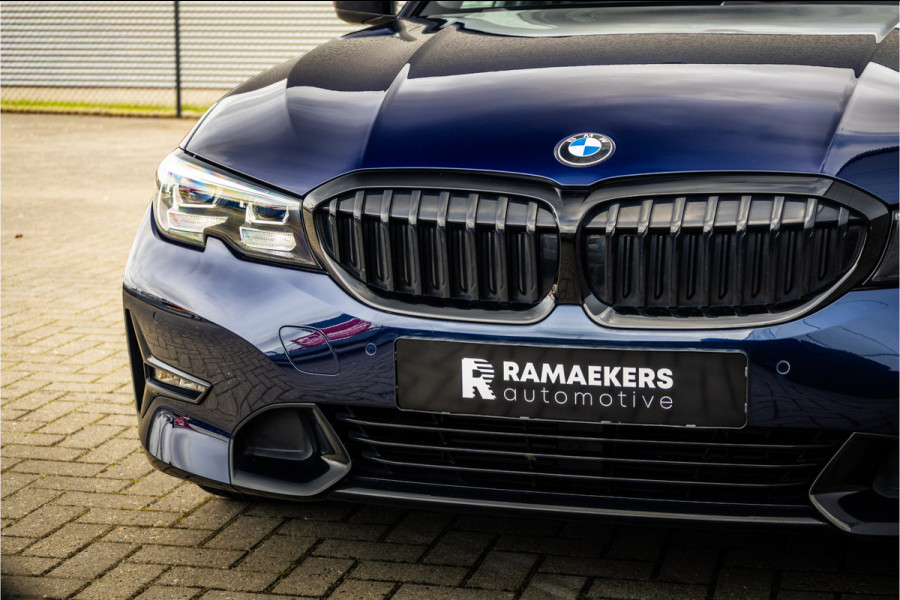 BMW 3 Serie Touring 320i Sportline Panorama / Camera / Individual / HiFi /