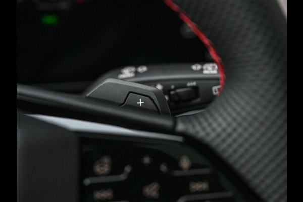 Audi A5 Avant 2.0 e-hybrid quattro S edition 368PK Competition | Nimbus grey | S-Seats | Panoramadak | B&O Sound | Head-Up | 360 Camera | Adaptvie Cruise | Trekhaak | Passagiers display |