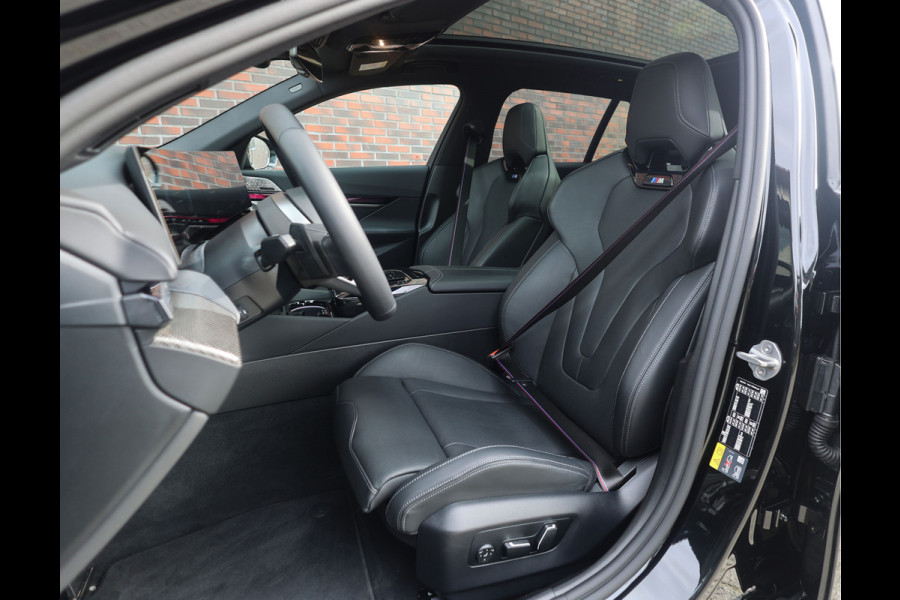 BMW 5 Serie Touring 550e xDrive | M Performance - Pano - Trekhaak
