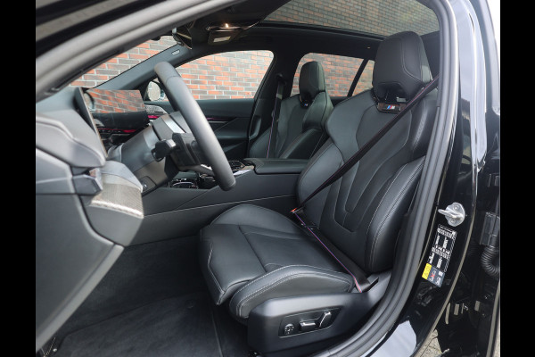 BMW 5 Serie Touring 550e xDrive | M Performance - Pano - Trekhaak