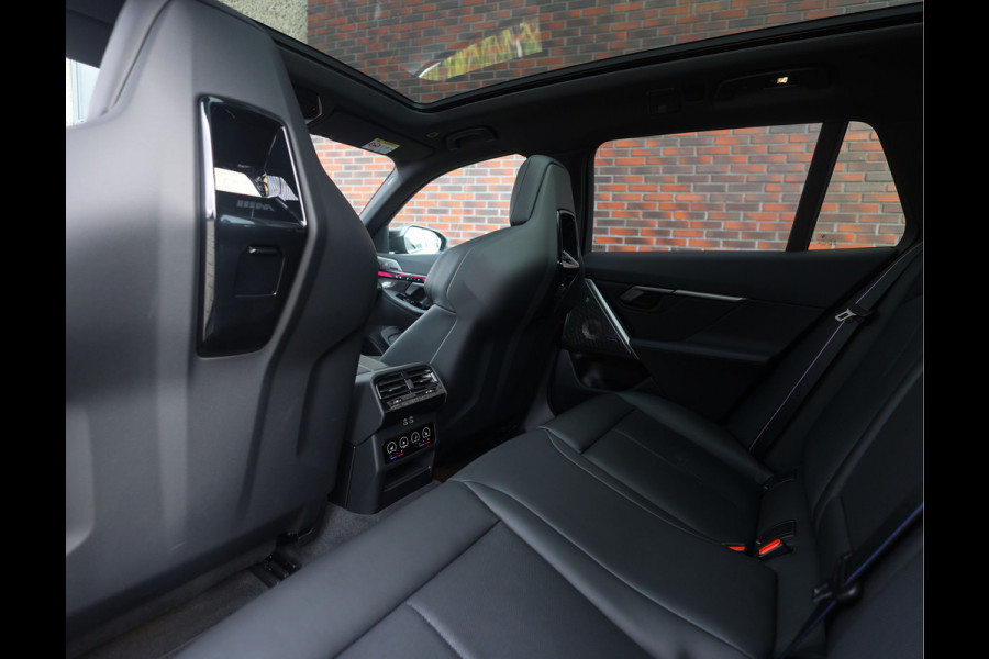 BMW 5 Serie Touring 550e xDrive | M Performance - Pano - Trekhaak