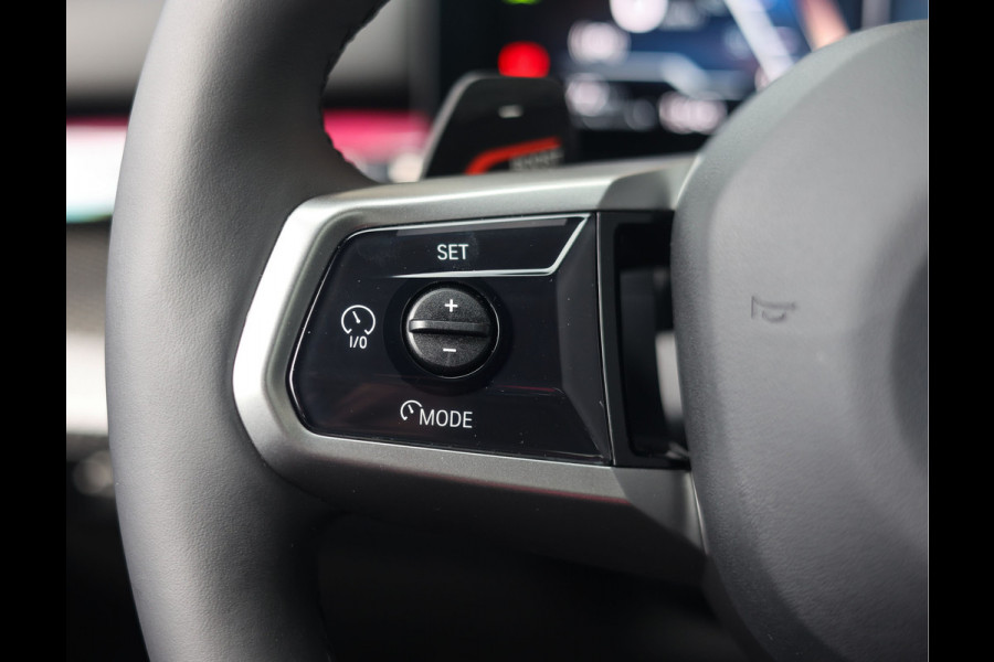 BMW 5 Serie Touring 550e xDrive | M Performance - Pano - Trekhaak