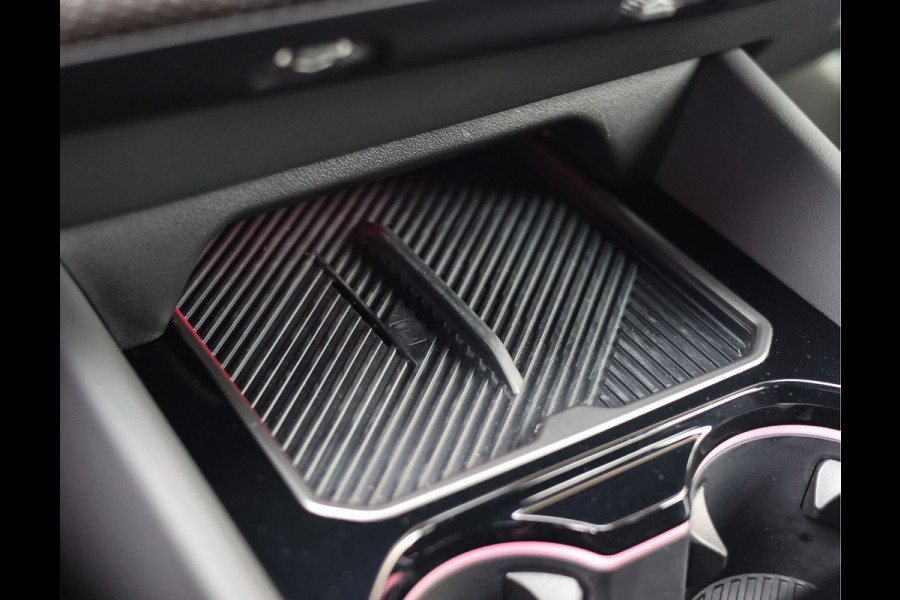 BMW 5 Serie Touring 550e xDrive | M Performance - Pano - Trekhaak